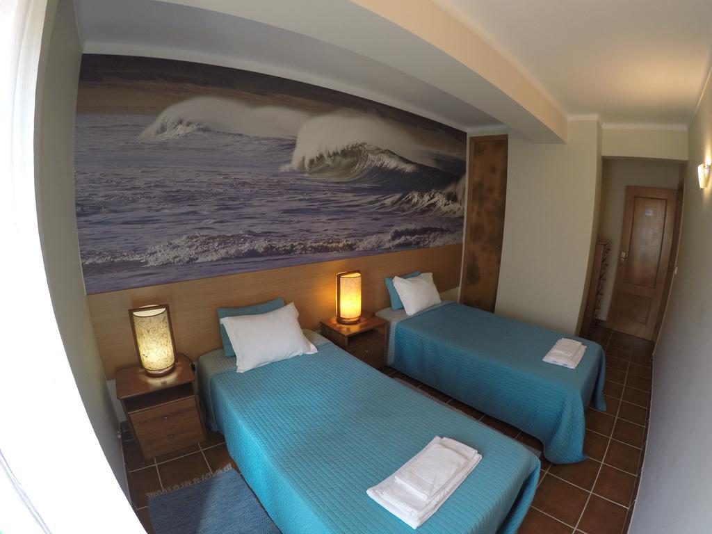 Supertubos Beach Hostel Atouguia Da Baleia Eksteriør bilde