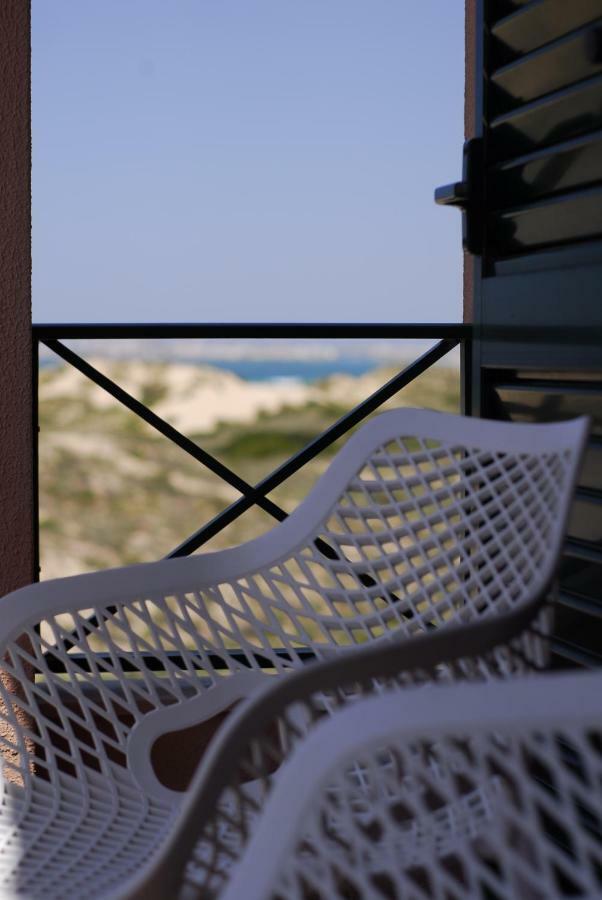 Supertubos Beach Hostel Atouguia Da Baleia Eksteriør bilde